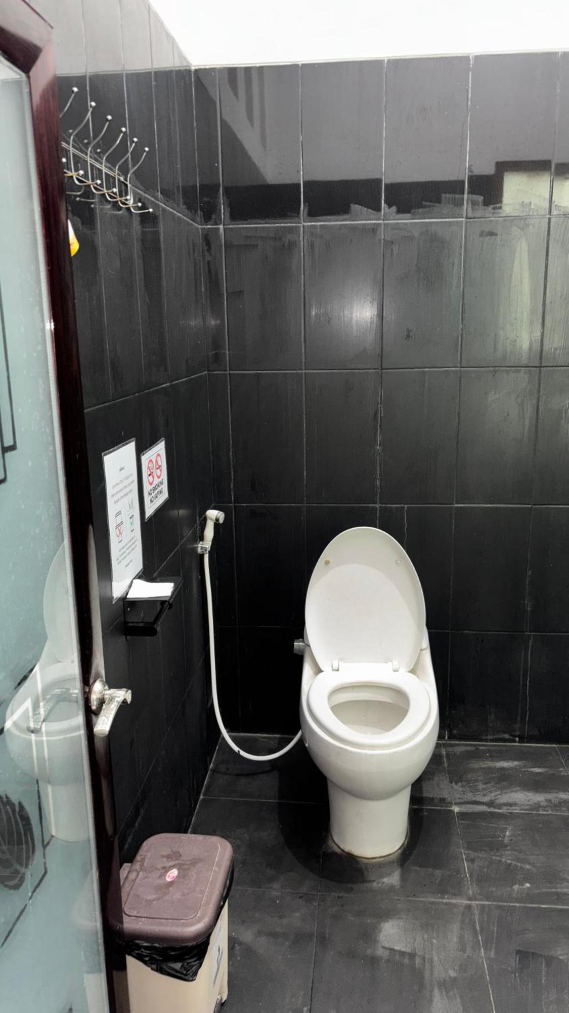 Zzz Hostel 玛琅 外观 照片